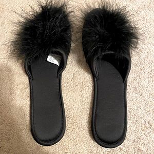 Cute and sassy! Women’s slippers